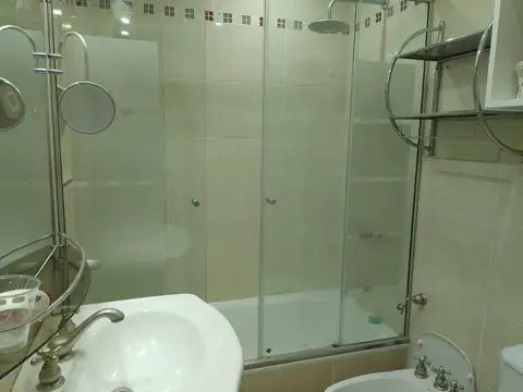 Espectacular departamento 3 ambientes con dependencia