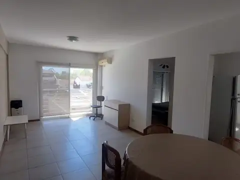 Gdor Marcelino Ugarte 3000, Piso 1