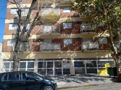 Constitucion 2000, Piso 1º