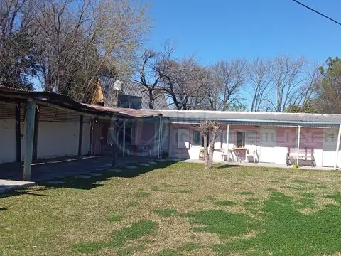 COMPLEJO TURISTICO CON DOS CASAS