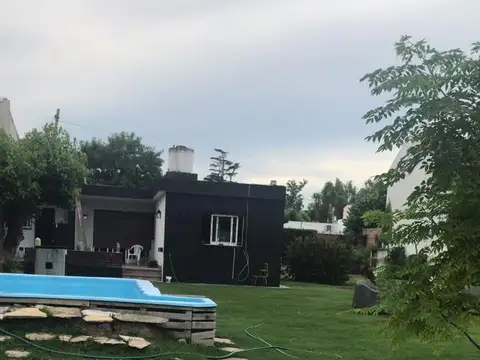 Casa en Venta con 1 cochera