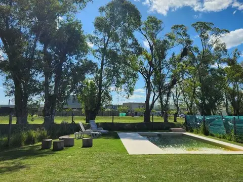 Santa Emilia Pilar Del Este