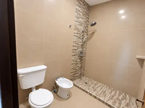 Casa 2 ambientes con 1 baño