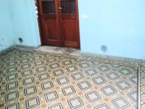 Casa 2 ambientes con 1 baño