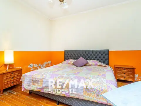 Venta casa con patio y quincho