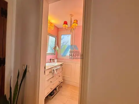 Casa en Venta al Este