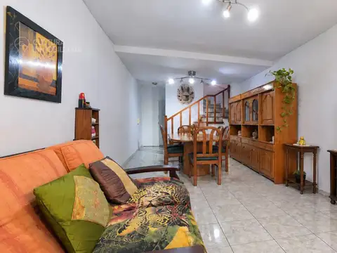 VENTA DUPLEX 4 AMBIENTES VILLA SARMIENTO APTO CREDITO PERMUTA