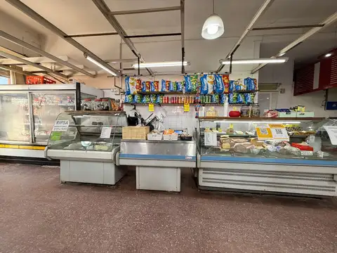 Avenida Pedro Luro 9600