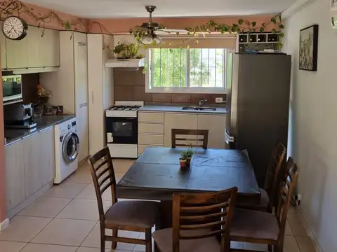 Depto Tipo Casa en Venta de 2 dormitorios