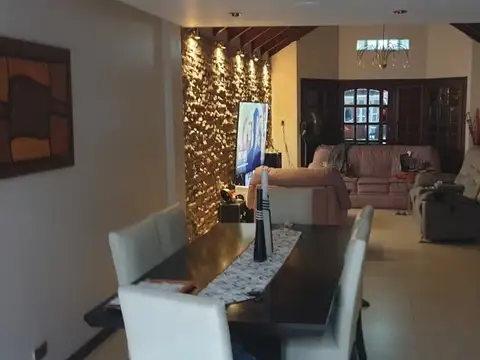 Casa en Venta de 4 dormitorios