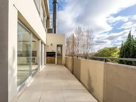 Departamento 4 ambientes con 3 baños