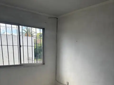 Departamento en Alquiler en Monte Grande, $ 450.000