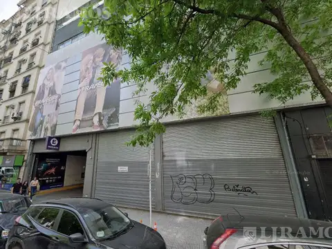Oficina en Venta con 40 cocheras