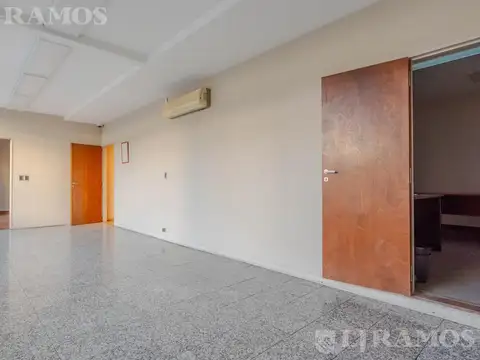 Edificio Comercial en venta en Once