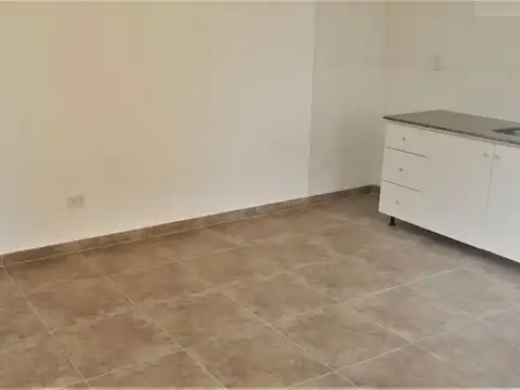 CARLOS ECHAGÜE 800, Piso 1