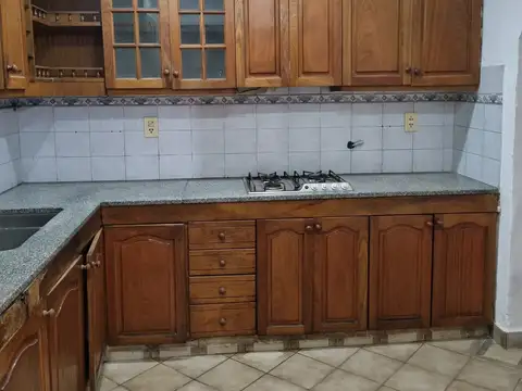 SE VENDE CASA CALDERON N 3700