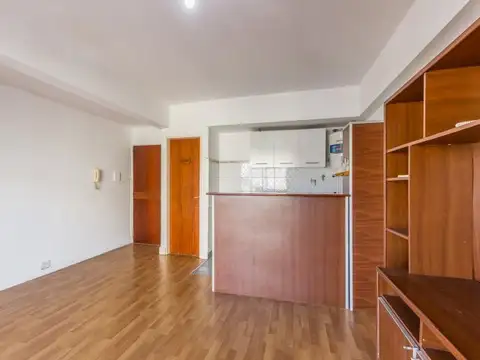 Maturin 2337 , Piso 1