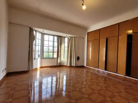 Departamento en Venta con 20 cocheras