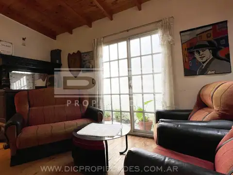 Juan B. Justo  al 900, entre formosa y neuquen