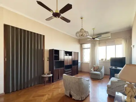 VENTA DEPTO 3 AMB CON BALCON + DEP EN MONSERRAT