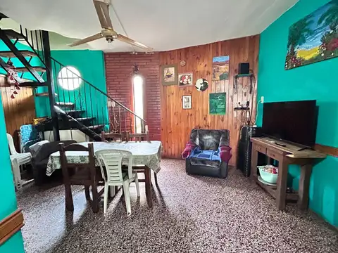 Depto Tipo Casa en Venta de 4 dormitorios