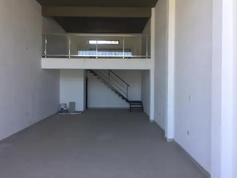Local en Alquiler en Glew, $ 880.000