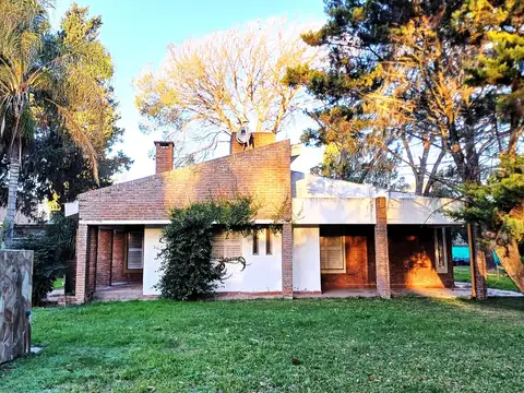 Casa en Venta con 1 cochera