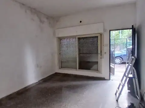 Casa - Alquiler - Argentina, Los Polvorines - Senillosa 2165