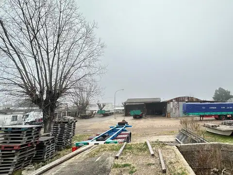 Alquiler Terreno industrial Quilmes de 8000 mts descubiertos.