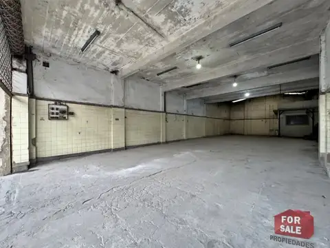 Galpon en Venta 8,28  mts Frente