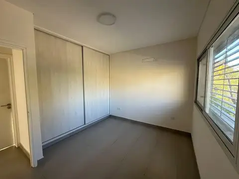 Departamento en Alquiler con 1 cocheras