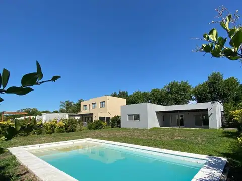 Casa a estrenar en Guadalupe, Pilar, G.B.A. Zona Norte