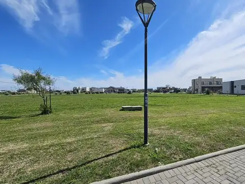 Terreno en Venta 20  mts Frente