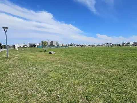 Terreno en Venta 34  mts Fondo
