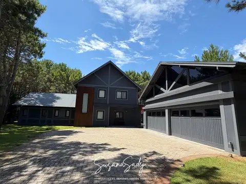 Casa Chalet  en Venta en La Herradura, Pinamar, Costa Atlántica