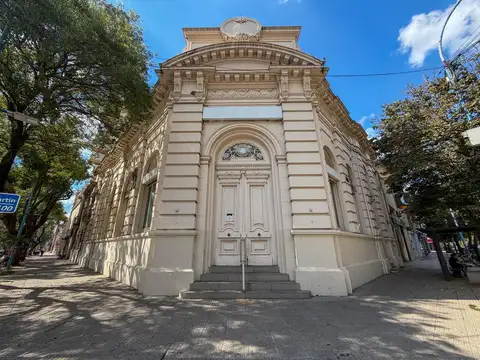 Inmueble emblemático en pleno centro de Rafaela