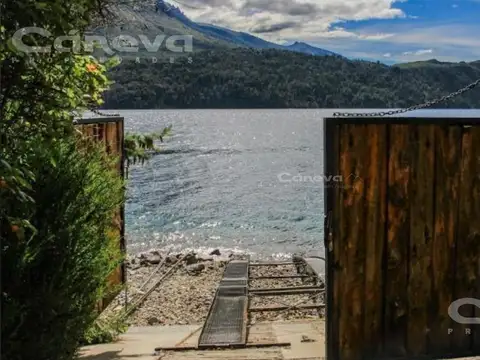 Casa Sobre el Lago Gutierrez