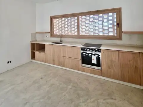 Depto Tipo Casa 3 ambientes con 2 baños