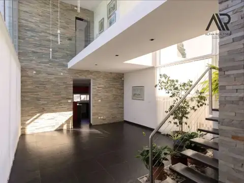 Casa en Alquiler de 4 dormitorios