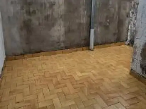 Departamento 7 ambientes con 2 baños