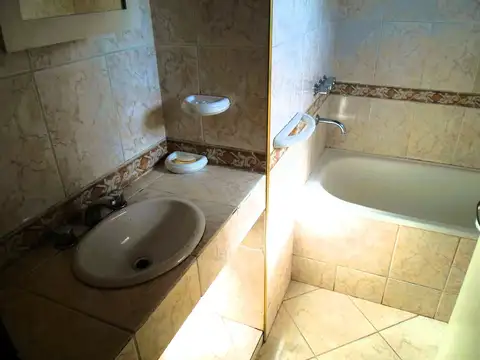 Galpon en Venta 6  mts Frente