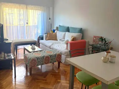 Azcuénaga 1800, Piso 4