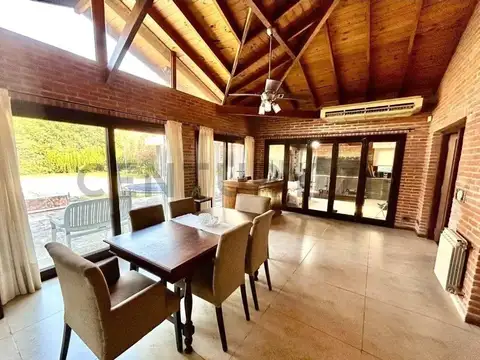 Casa en Venta al Este