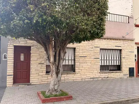 CASA MULTIFAMILIAR EN VENTA,  FLORIDA APTO CREDITO