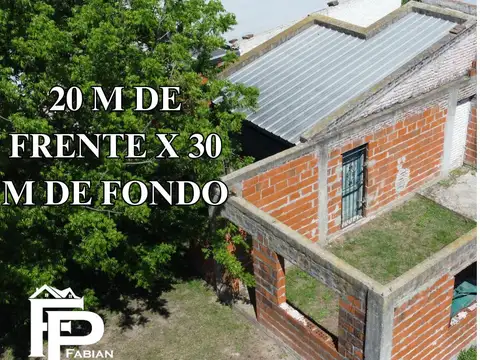 Casa 2 ambientes con 1 baño