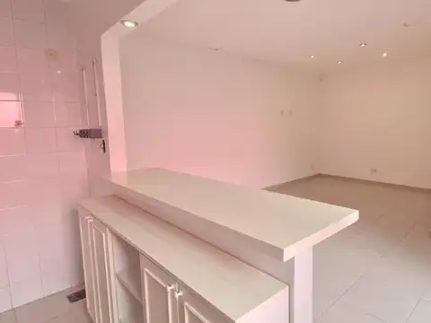 Depto Tipo Casa en Alquiler de 1 dormitorio