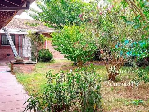 Departamento 5 ambientes con 8 baños