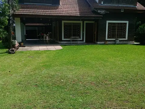 Quinta con 2250 mts2 en Kennedy y Boticelli