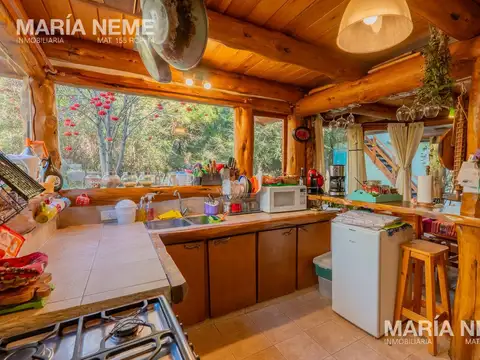 Casa 4 ambientes con 2 baños