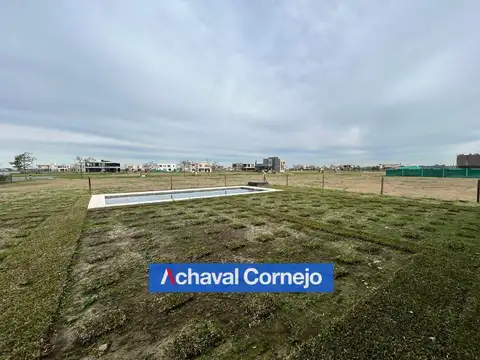 Casa en Venta con 5 cocheras